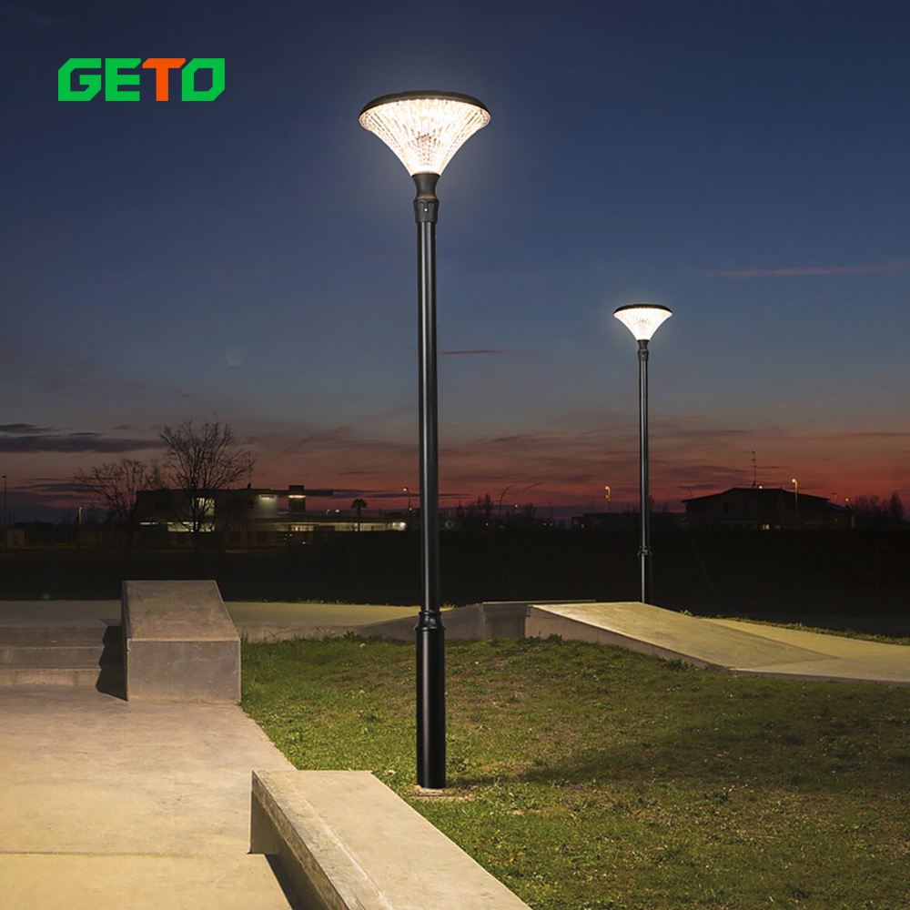 Solar Garden Light